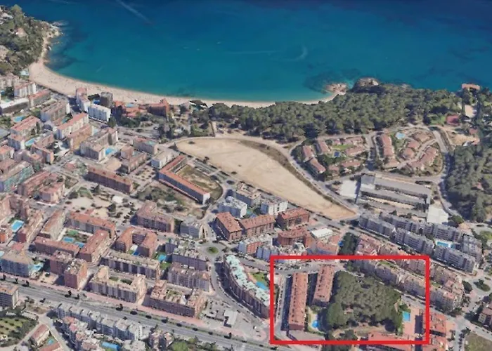 アパート Loft, *